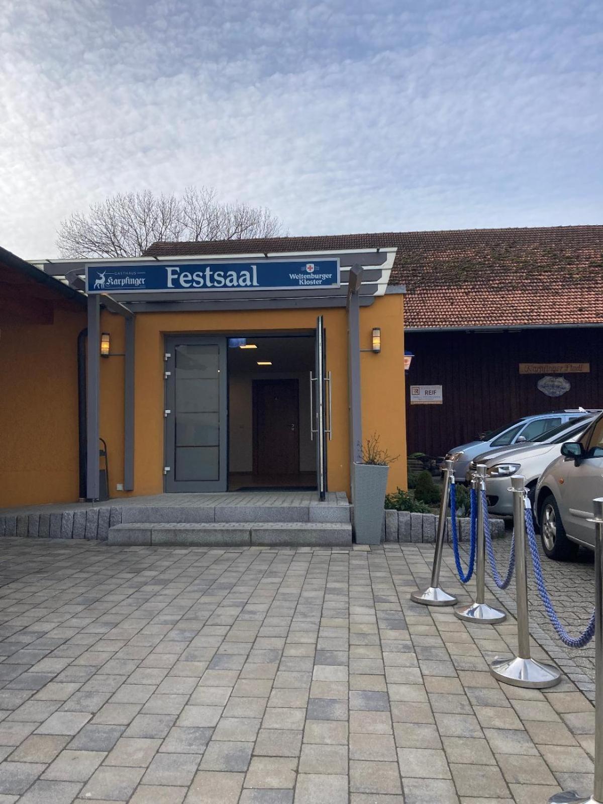 Gasthaus Karpfinger Aiterhofen 외부 사진